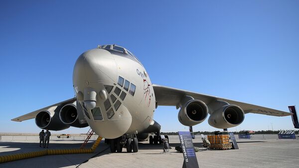 Máy bay vận tải hạng nặng Il-76MD-90A  - Sputnik Việt Nam