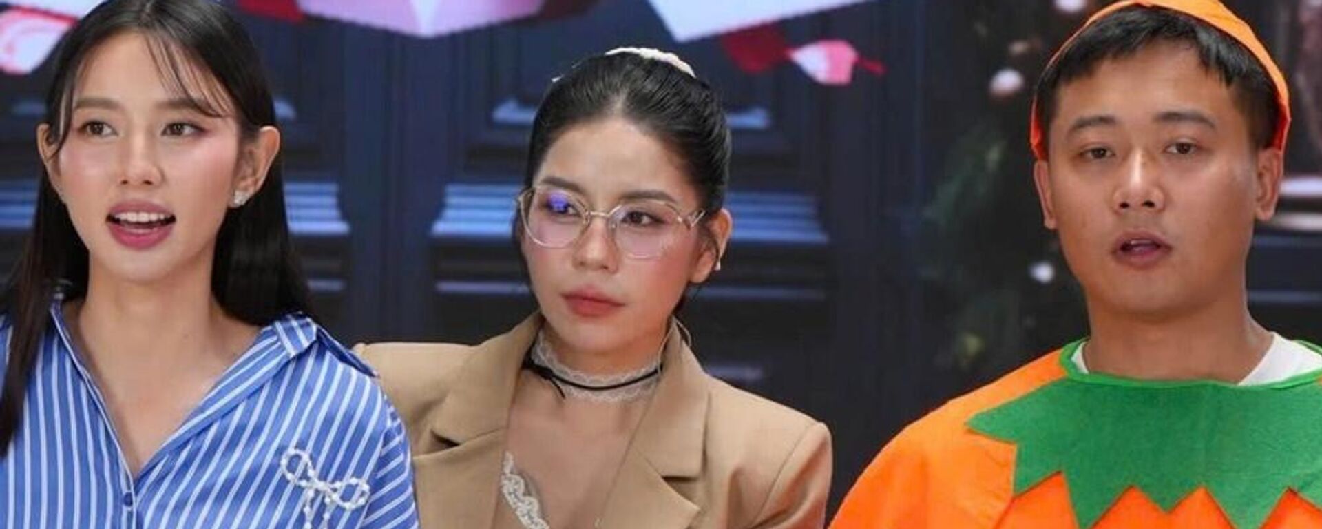 Hoa hậu Thùy Tiên, Hằng Du Mục, Quang Linh Vlogs (từ trái qua) trong một lần livestream bán kẹo Kera - Sputnik Việt Nam, 1920, 07.09.2025