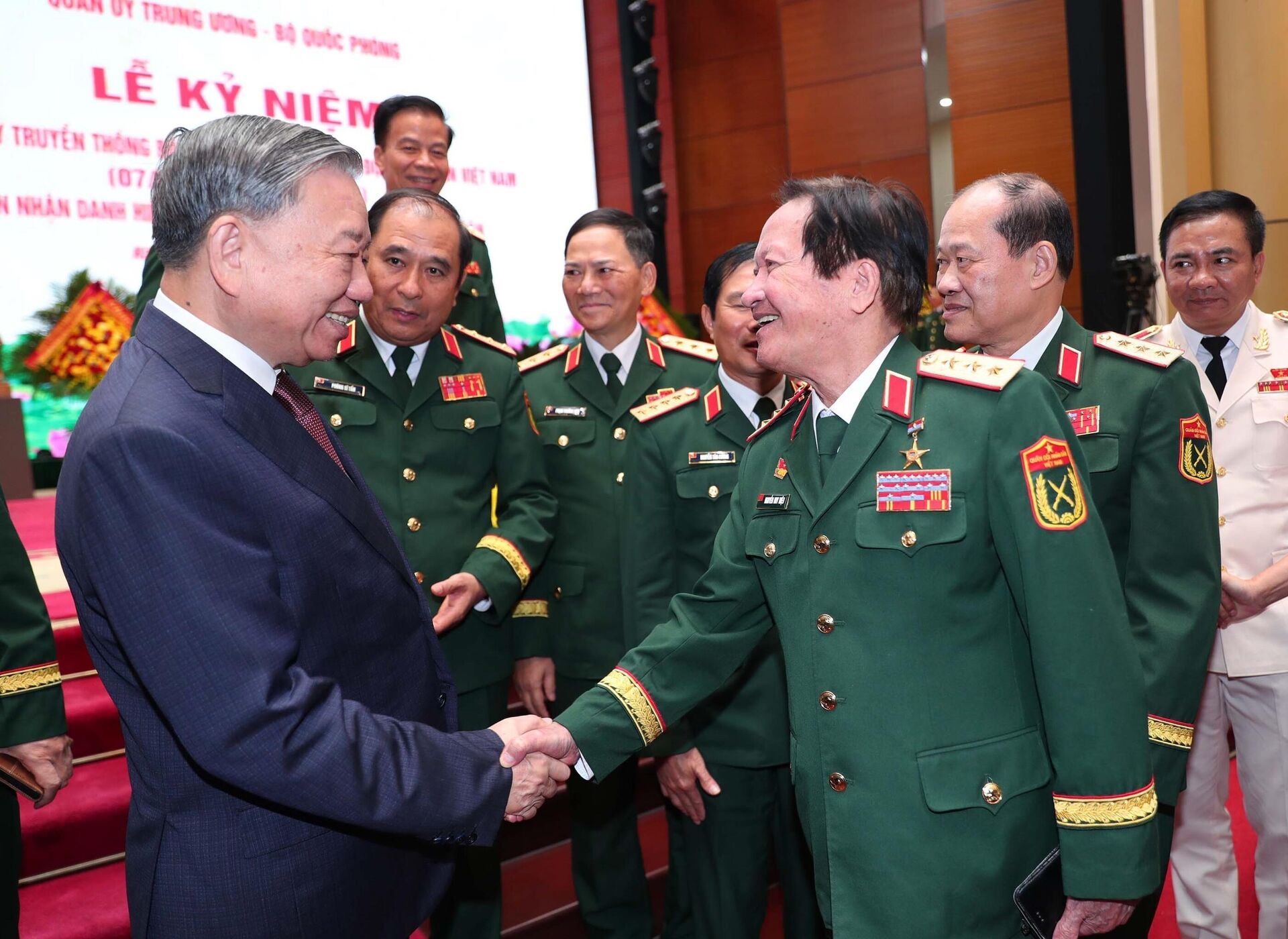 Tổng Bí thư Tô Lâm với các đại biểu tại lễ kỷ niệm. - Sputnik Việt Nam, 1920, 06.09.2025