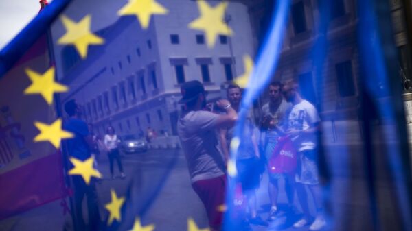 Cờ EU trên đường phố ở Tây Ban Nha - Sputnik Việt Nam