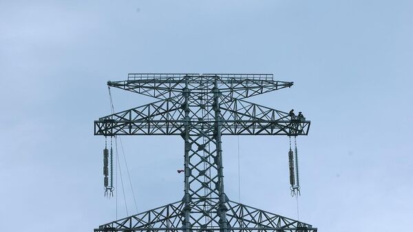 Chạy đua với thời gian, hoàn thành đường dây 500kV Lào Cai – Vĩnh Yên vào ngày 19/8/2025 - Sputnik Việt Nam