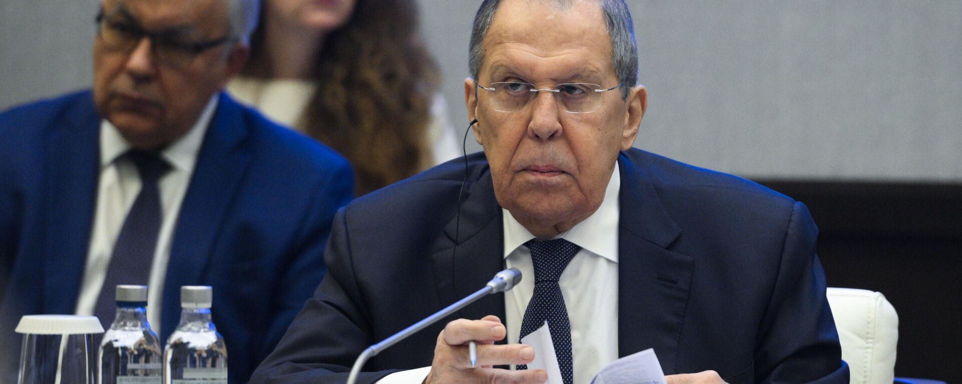Bộ trưởng Ngoại giao Nga Sergey Lavrov tại Hội nghị Bộ trưởng lần thứ VIII của Đối thoại Chiến lược Hội đồng Hợp tác Nga - Vùng Vịnh tại Sochi - Sputnik Việt Nam, 1920, 11.09.2025