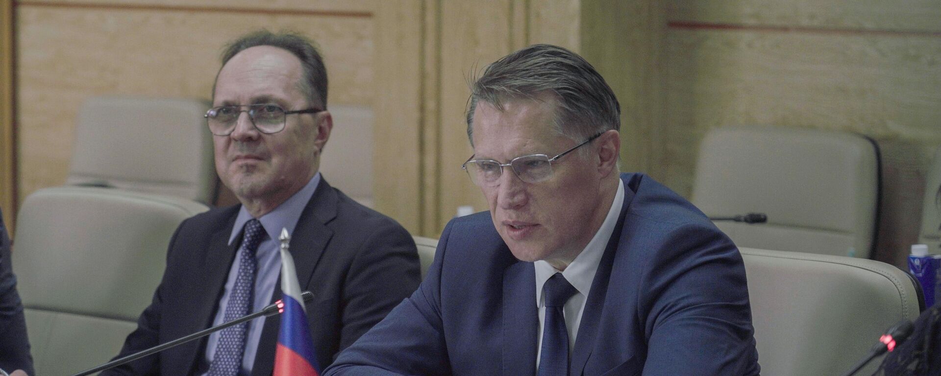 Bộ trưởng Bộ Y tế Nga Mikhail Murashko thăm Việt Nam, thúc đẩy hợp tác trong nhiều lĩnh vực - Sputnik Việt Nam, 1920, 12.09.2025
