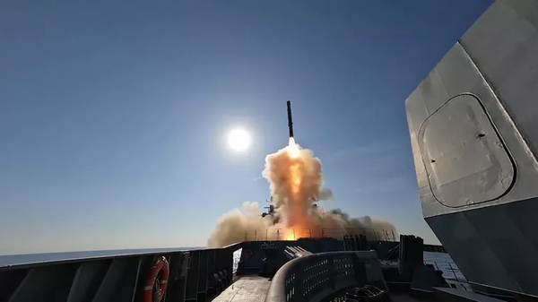 Vụ phóng tên lửa siêu thanh Zircon của Nga - Sputnik Việt Nam