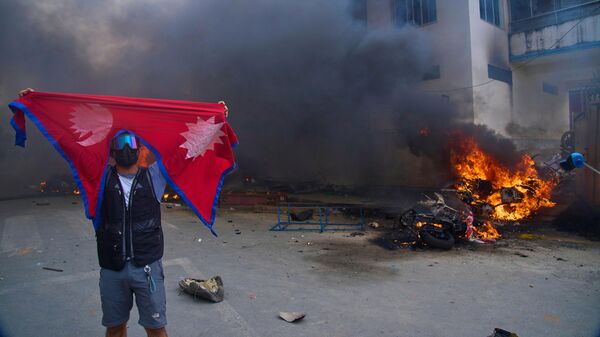 Đồn cảnh sát bốc cháy trong cuộc biểu tình ở Nepal - Sputnik Việt Nam