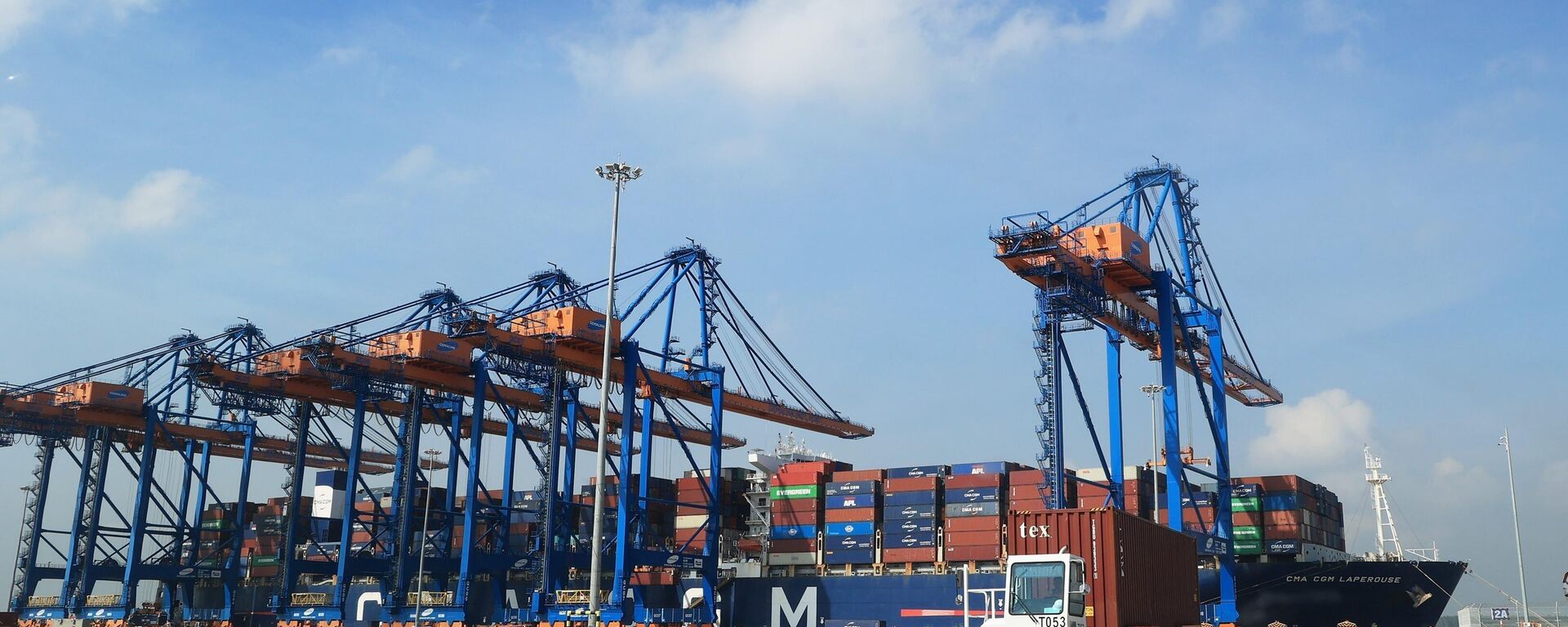 3 cảng biển của Việt Nam lọt Top 100 cảng lưu thông nhiều hàng hóa nhất thế giới - Sputnik Việt Nam, 1920, 15.09.2025