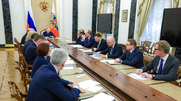 Tổng thống Vladimir Putin đã tổ chức một cuộc họp về các vấn đề kinh tế - Sputnik Việt Nam