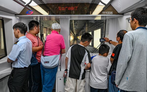 Tàu điện ngầm không người lái tại Trung Quốc - Sputnik Việt Nam