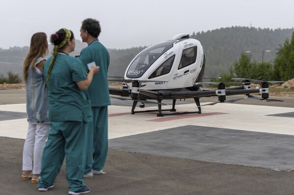 Xe taxi không người lái tại trung tâm y tế ở Jerusalem - Sputnik Việt Nam