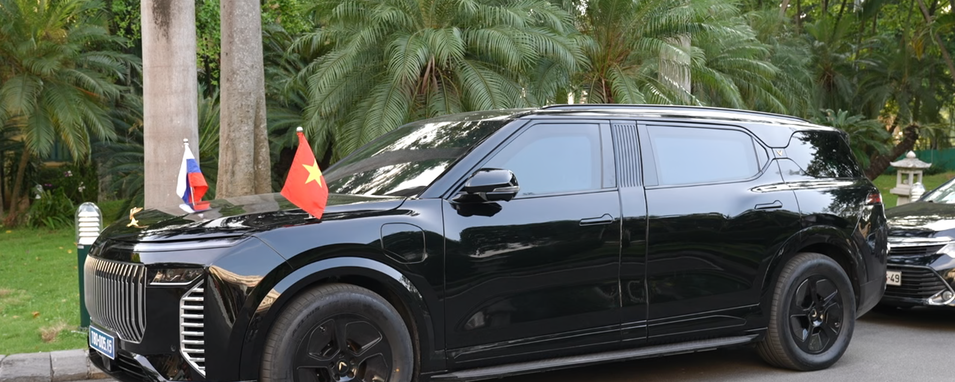 “Bánh xe ngoại giao”, lấy cảm hứng từ Aurus - Sputnik Việt Nam, 1920, 18.09.2025