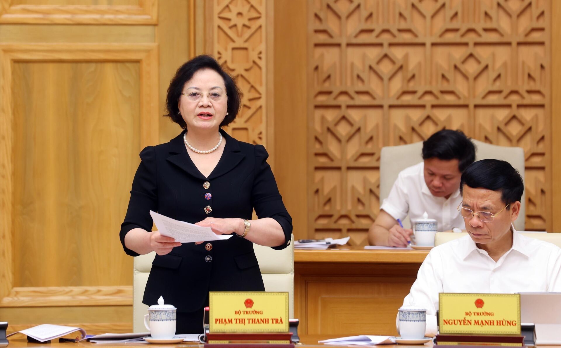 Bộ trưởng Bộ Nội vụ Phạm Thị Thanh Trà phát biểu
 - Sputnik Việt Nam, 1920, 17.09.2025