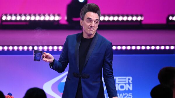 Bốc thăm trúng thưởng cho các thí sinh của Intervision - Sputnik Việt Nam