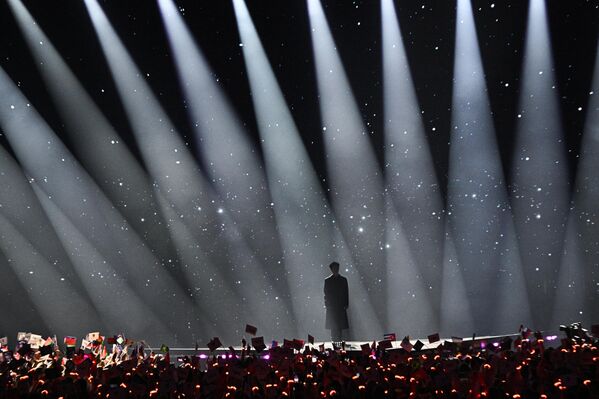 Ca sĩ Trung Quốc Wang Xi biểu diễn tại Cuộc thi Âm nhạc Quốc tế Intervision - Sputnik Việt Nam