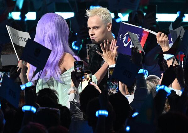 Ca sĩ Nga Shaman biểu diễn tại Cuộc thi Âm nhạc Quốc tế Intervision - Sputnik Việt Nam