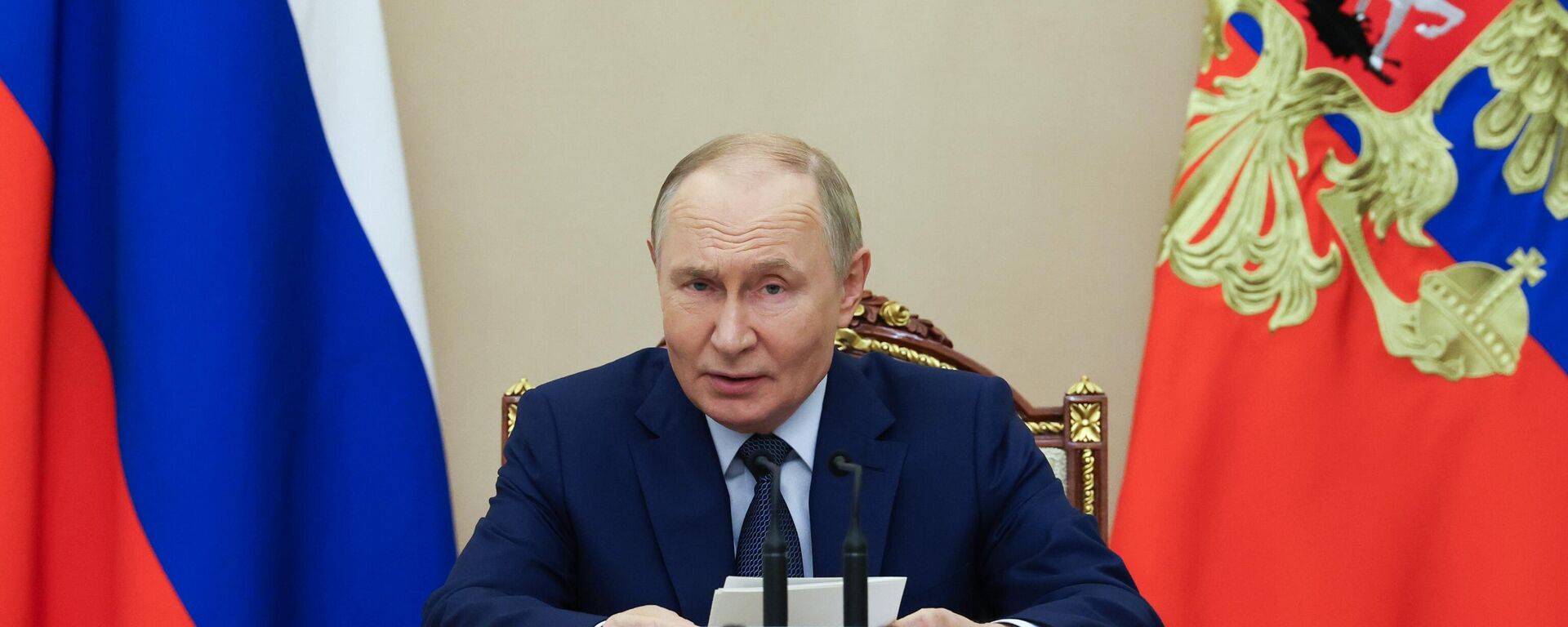 Tổng thống Vladimir Putin chủ trì cuộc họp Hội đồng An ninh Nga - Sputnik Việt Nam, 1920, 22.09.2025