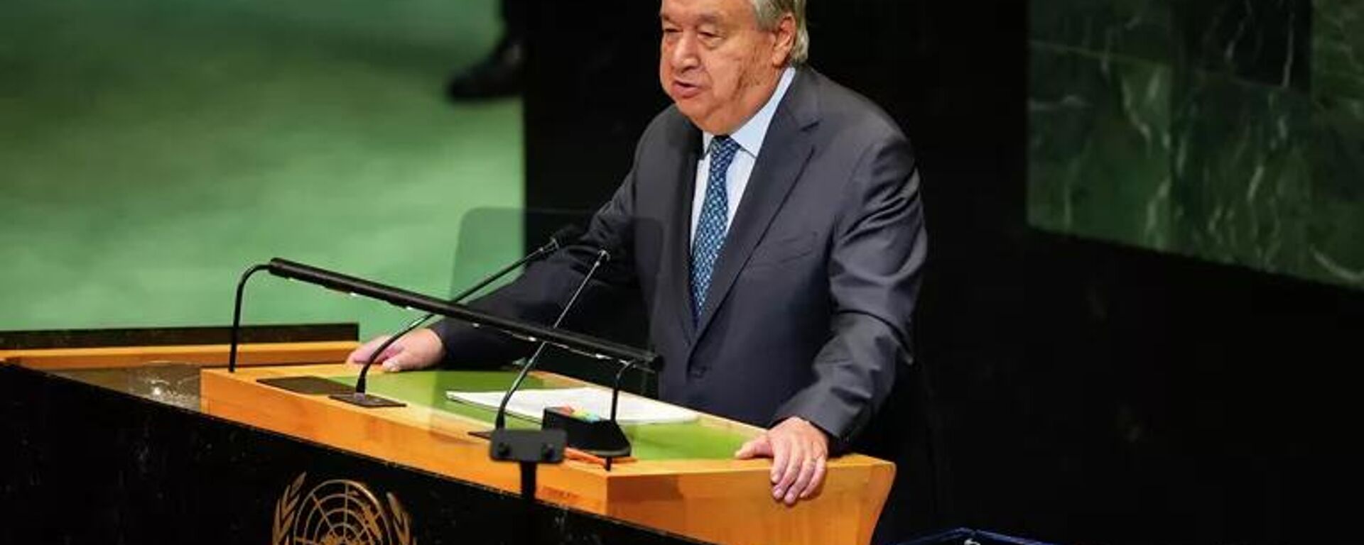 Tổng thư ký Liên hợp quốc António Guterres phát biểu tại kỳ họp thứ 80 của Đại hội đồng Liên hợp quốc - Sputnik Việt Nam, 1920, 23.09.2025