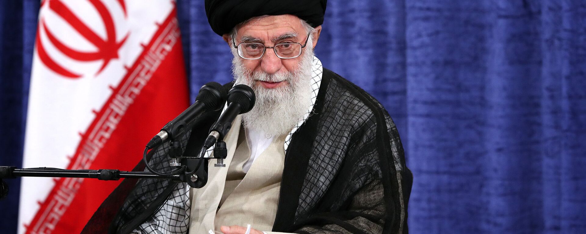 Lãnh tụ Tối cao Iran Ayatollah Ali Khamenei - Sputnik Việt Nam, 1920, 24.09.2025