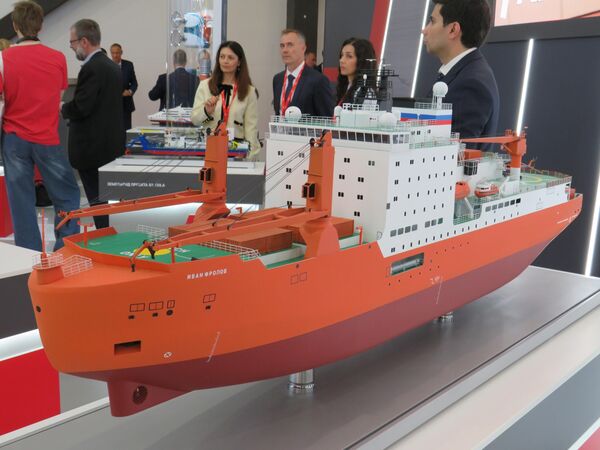 Mẫu tàu nghiên cứu khoa học và thám hiểm Ivan Frolov của Đề án 23680 - Sputnik Việt Nam