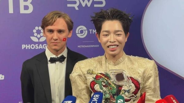 Trước hết, tôi muốn tìm hiểu con người Đức Phúc - Phiên dịch viên kể về quán quân Intervision 2025 - Sputnik Việt Nam