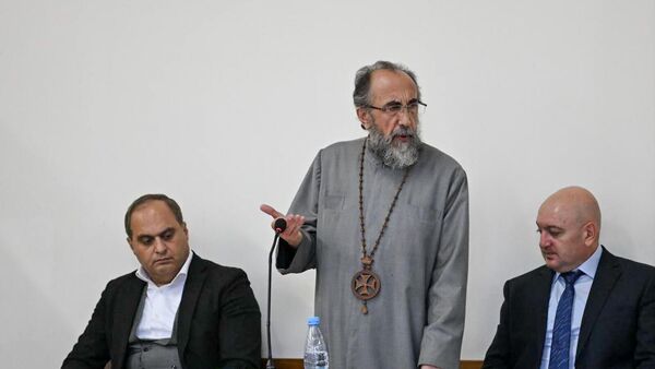 Tổng Giám mục Mikael Ajapahyan - Sputnik Việt Nam