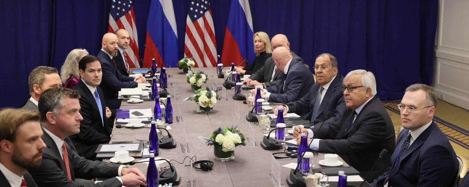 Cuộc gặp giữa Ngoại trưởng Nga Sergey Lavrov và Ngoại trưởng Mỹ Marco Rubio tại New York - Sputnik Việt Nam, 1920, 24.09.2025