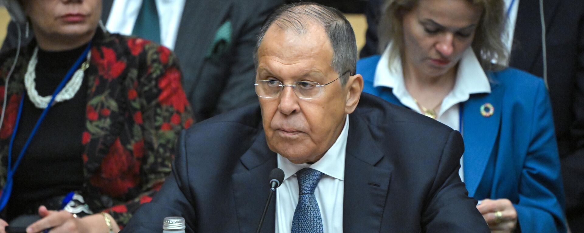 Bộ trưởng Ngoại giao Nga Sergey Lavrov tại cuộc họp của Hội đồng Bộ trưởng Ngoại giao Nhóm 20 (G20) trong Tuần lễ cấp cao của Đại hội đồng Liên hợp quốc tại New York - Sputnik Việt Nam, 1920, 25.09.2025