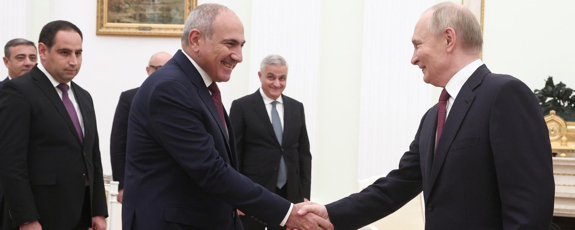 Tổng thống Nga Vladimir Putin đã có cuộc gặp với Thủ tướng Armenia Nikol Pashinyan tại Điện Kremlin - Sputnik Việt Nam, 1920, 27.07.2026