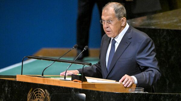 Bộ trưởng Ngoại giao Nga Sergey Lavrov phát biểu tại một cuộc họp trong tuần lễ cấp cao của kỳ họp thứ 80 Đại hội đồng Liên hợp quốc tại New York. - Sputnik Việt Nam