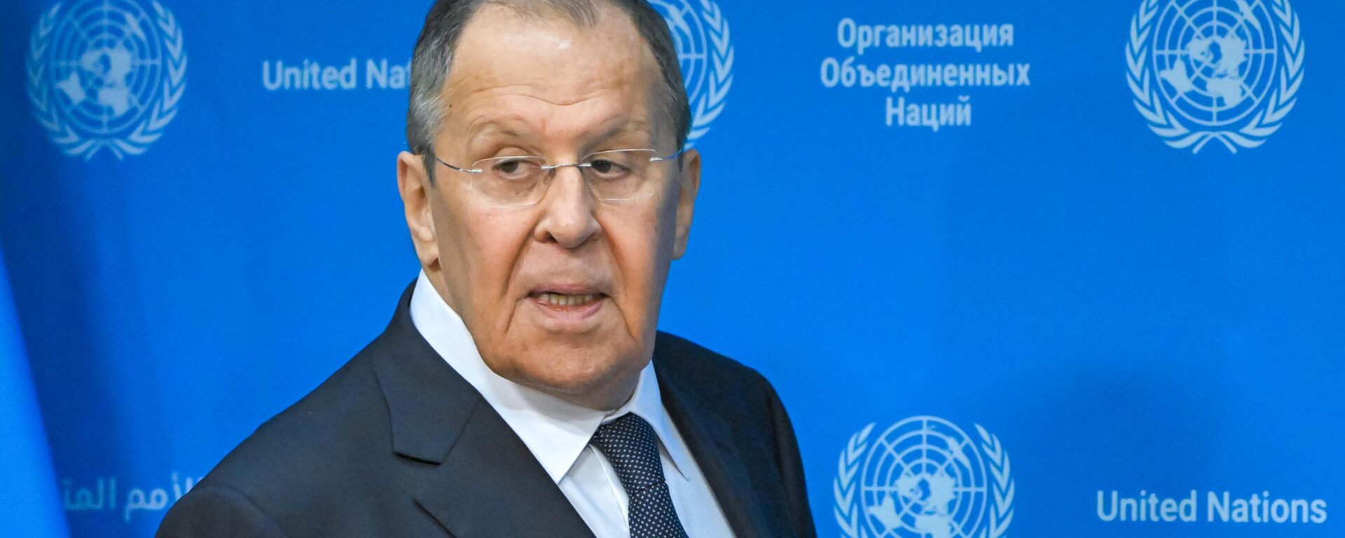 Bộ trưởng Ngoại giao Nga Sergey Lavrov tại cuộc họp báo sau cuộc họp trong tuần lễ cấp cao của khóa họp thứ 80 Đại hội đồng Liên hợp quốc tại New York. - Sputnik Việt Nam, 1920, 28.09.2025
