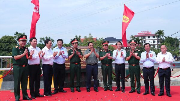 Thủ tướng Phạm Minh Chính dự lễ khánh thành cầu Phong Châu mới - Sputnik Việt Nam