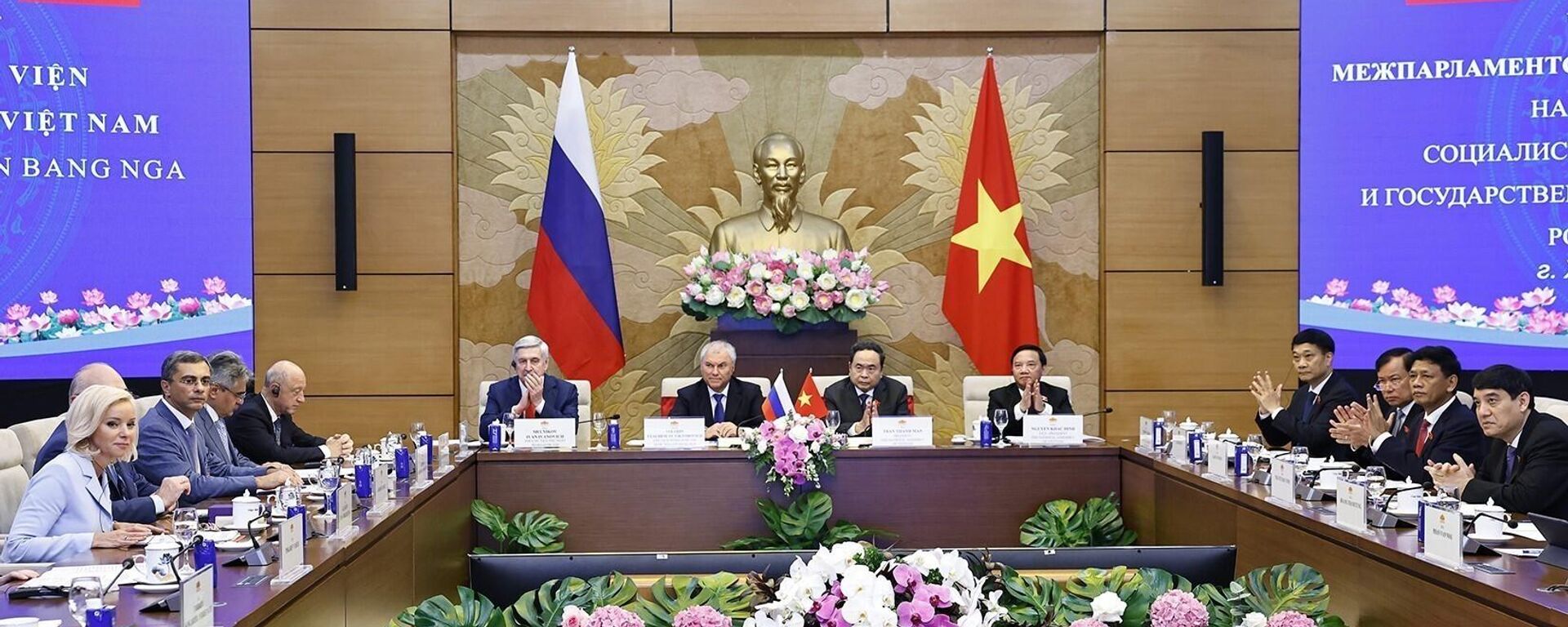 Khai mạc Phiên họp lần thứ tư Ủy ban Liên nghị viện về hợp tác giữa Quốc hội Việt Nam và Duma Quốc gia Nga - Sputnik Việt Nam, 1920, 29.09.2025