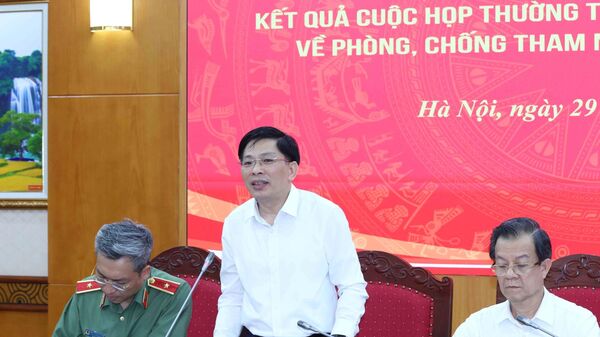 Đồng chí Đặng Văn Dũng, Phó Trưởng Ban Nội chính Trung ương phát biểu tại cuộc họp - Sputnik Việt Nam