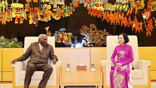 Chủ tịch Quốc hội Cuba bắt đầu thăm chính thức Việt Nam - Sputnik Việt Nam