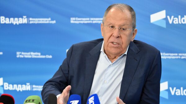 Ngoại trưởng Nga Sergei Lavrov tại Hội nghị thường niên lần thứ XXII của Câu lạc bộ thảo luận quốc tế Valdai ở Sochi - Sputnik Việt Nam