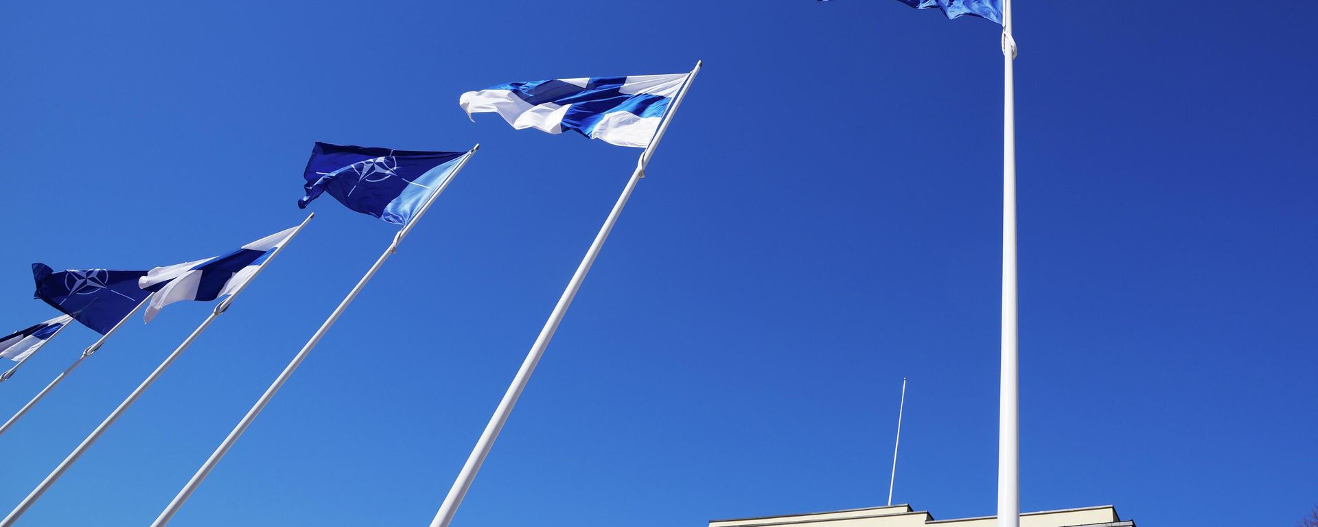 Cờ NATO và Phần Lan tung bay trên tòa nhà Bộ Nội vụ ở Helsinki, Phần Lan Cờ NATO và Phần Lan tung bay trên tòa nhà Bộ Nội vụ ở Helsinki, Phần Lan - Sputnik Việt Nam, 1920, 17.08.2026