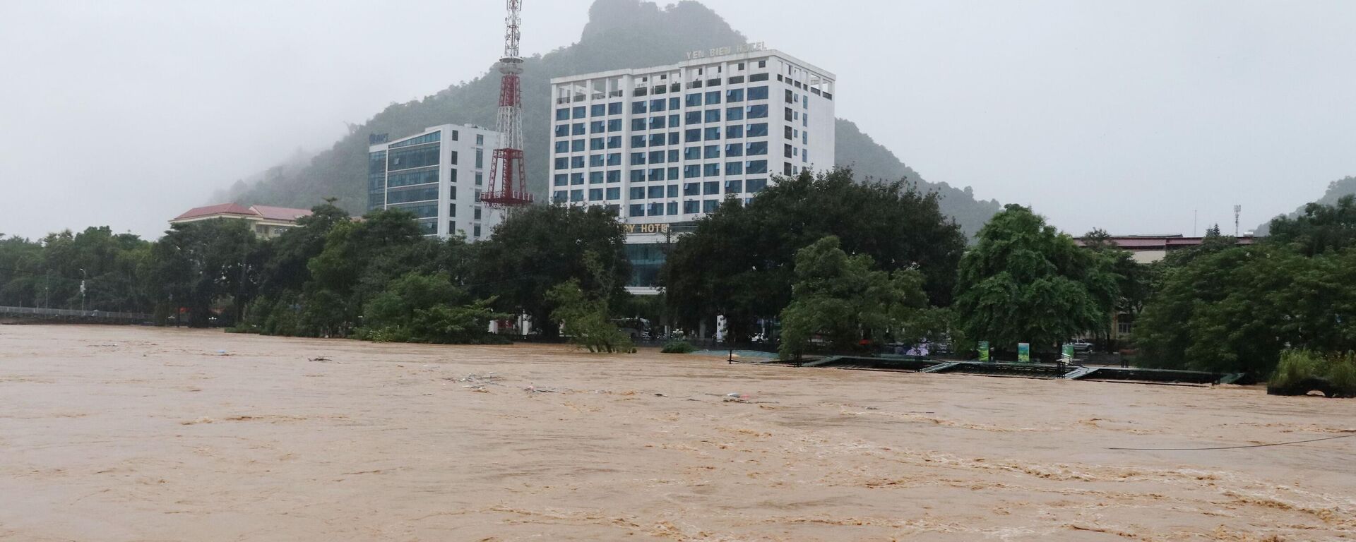 Nước sông Lô (Tuyên Quang) dâng kỷ lục, gây ngập lụt trên diện rộng - Sputnik Việt Nam, 1920, 01.10.2025