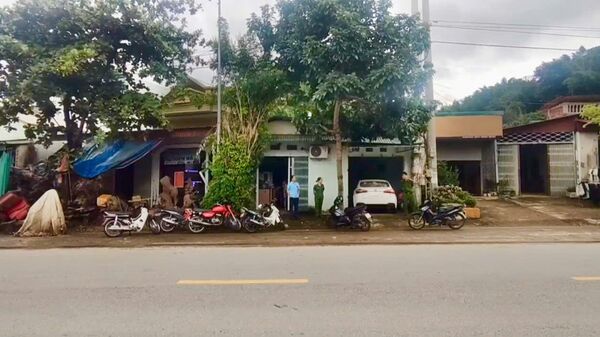 Công an Điện Biên khám xét khẩn cấp chỗ ở của Nguyễn Mạnh Tuân - Sputnik Việt Nam