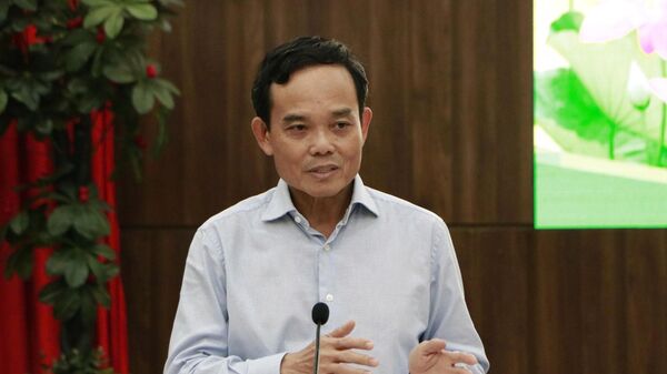 Bí thư Trung ương Đảng, Bí thư Thành ủy Thành phố Hồ Chí Minh Trần Lưu Quang phát biểu tại buổi làm việc
 - Sputnik Việt Nam