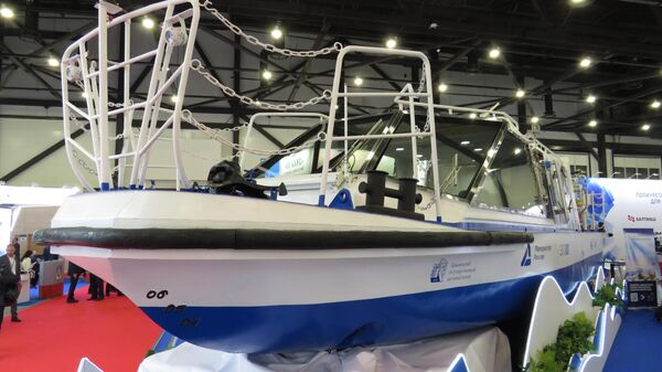 Tàu chở khách chạy bằng pin nhiên liệu hydro của Tập đoàn Đóng tàu Ak Bars của Nga  - Sputnik Việt Nam