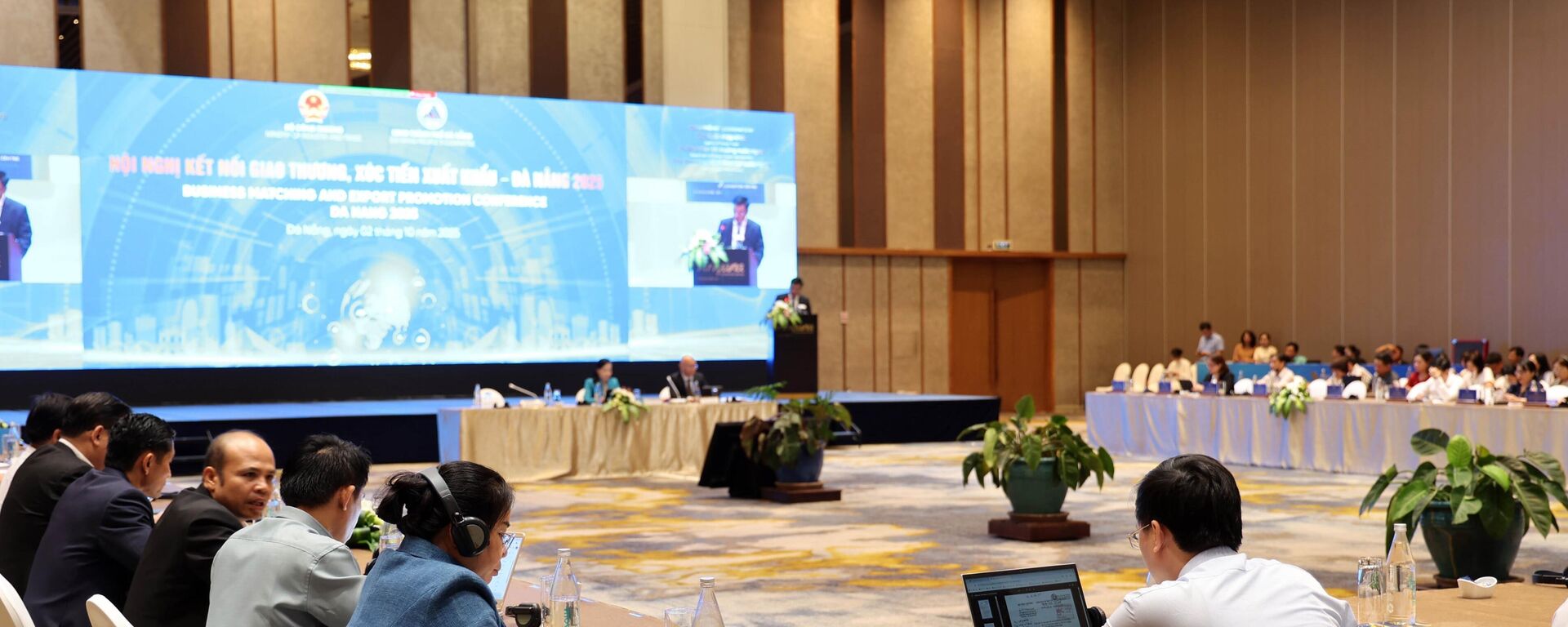 Hội nghị Kết nối giao thương, xúc tiến xuất khẩu Đà Nẵng 2025 - Sputnik Việt Nam, 1920, 02.10.2025