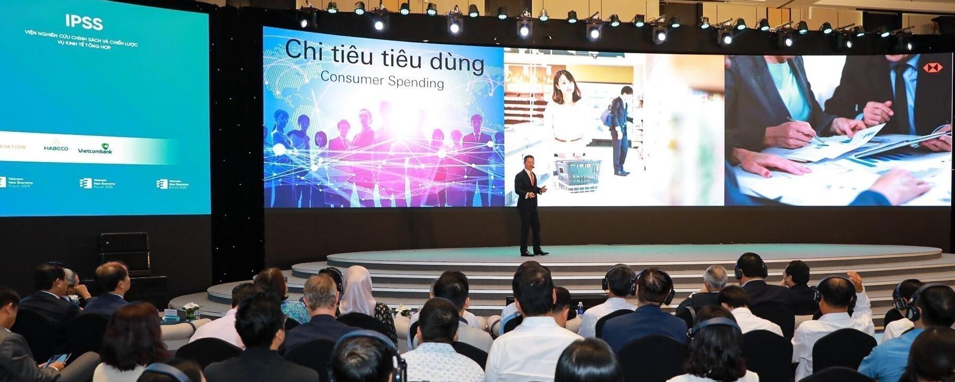 Quang cảnh Diễn đàn - Sputnik Việt Nam, 1920, 02.10.2025