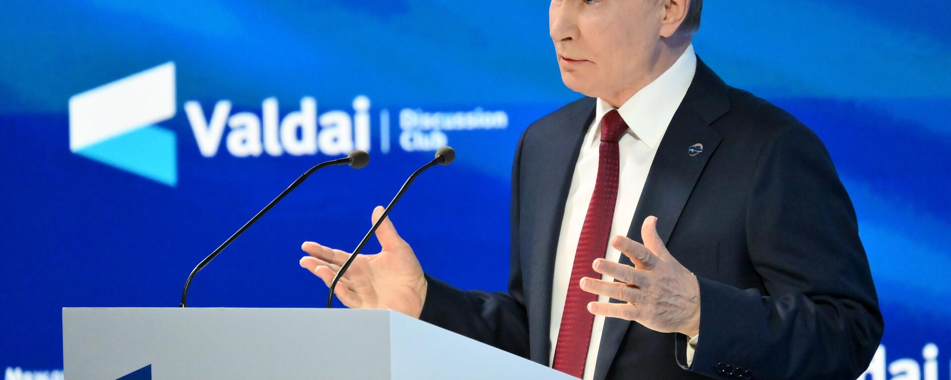 Tổng thống Vladimir Putin tham gia hoạt động của Câu lạc bộ thảo luận Valdai - Sputnik Việt Nam, 1920, 02.10.2025