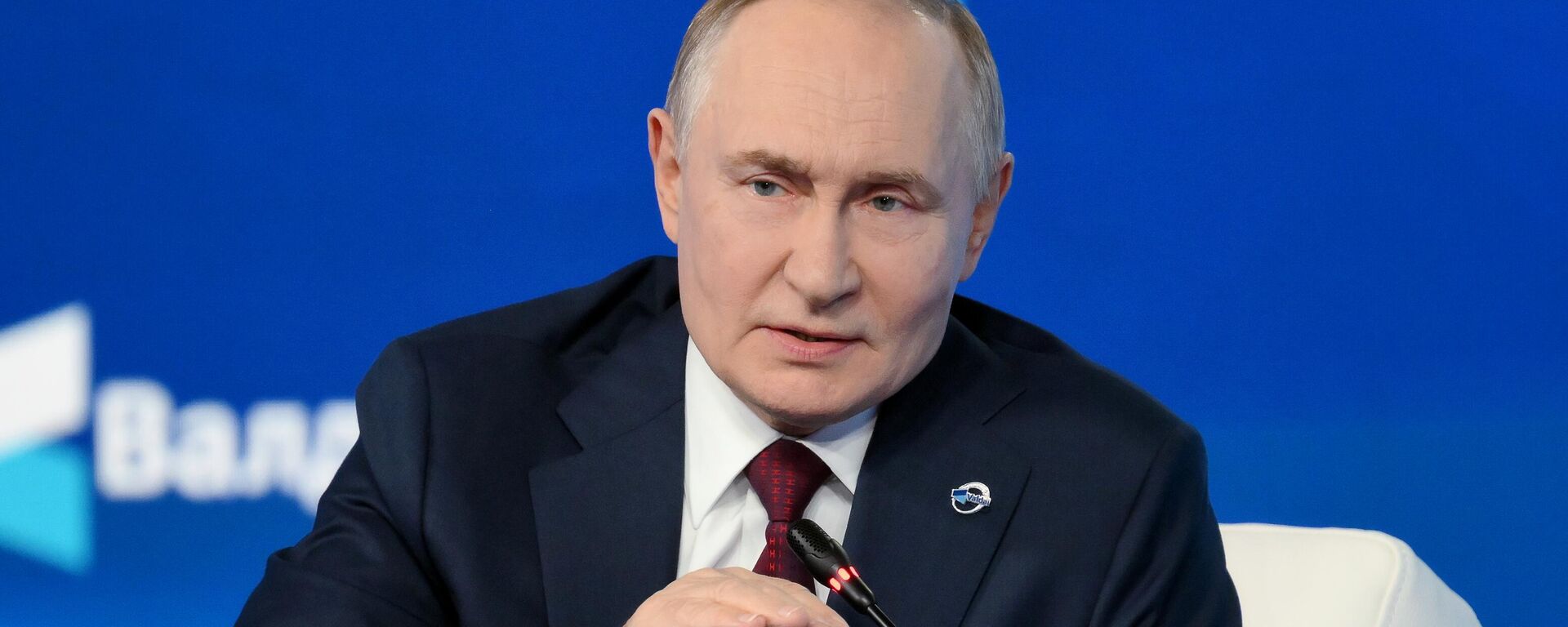 Tổng thống Vladimir Putin tham gia hoạt động của Câu lạc bộ thảo luận Valdai - Sputnik Việt Nam, 1920, 03.10.2025