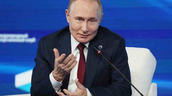 Tổng thống Vladimir Putin tham gia hoạt động của Câu lạc bộ thảo luận Valdai - Sputnik Việt Nam