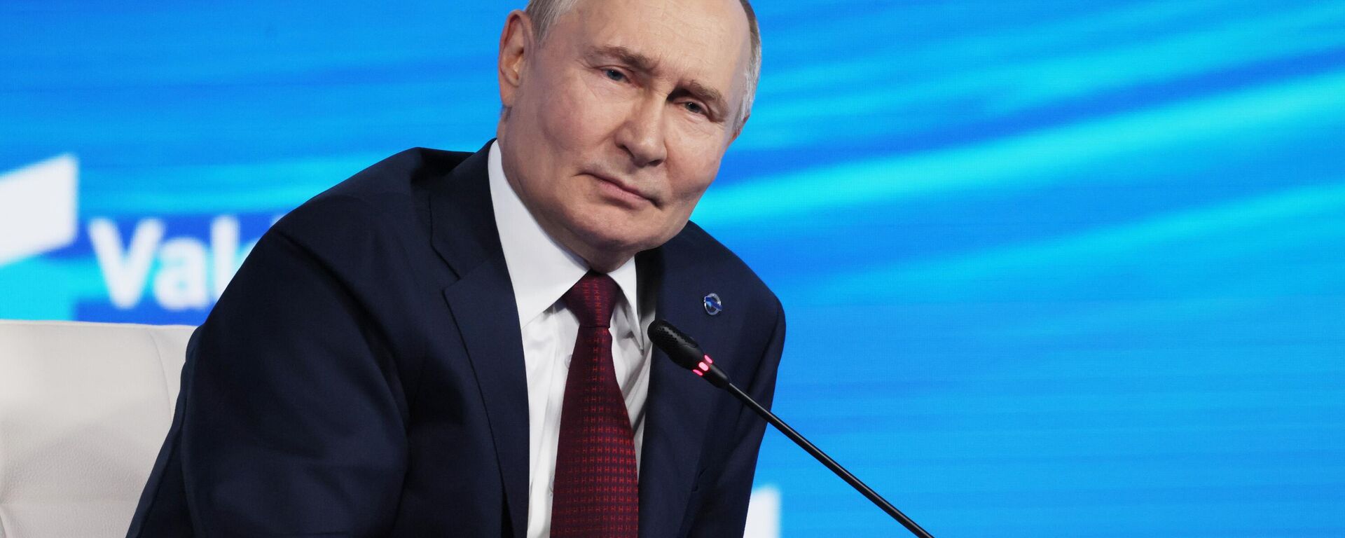 Tổng thống Vladimir Putin tham gia hoạt động của Câu lạc bộ thảo luận Valdai - Sputnik Việt Nam, 1920, 03.10.2025