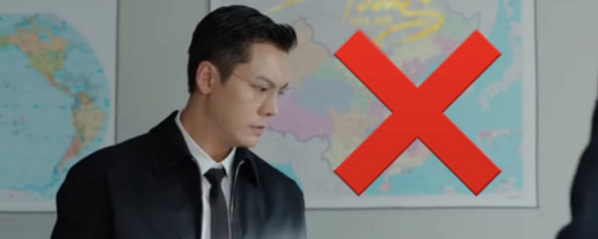 Hình ảnh đường lưỡi bò xuất hiện ở trong bộ phim vi phạm chủ quyền lãnh thổ Việt Nam khiến nhiều khán giả bức xúc. - Sputnik Việt Nam, 1920, 03.10.2025