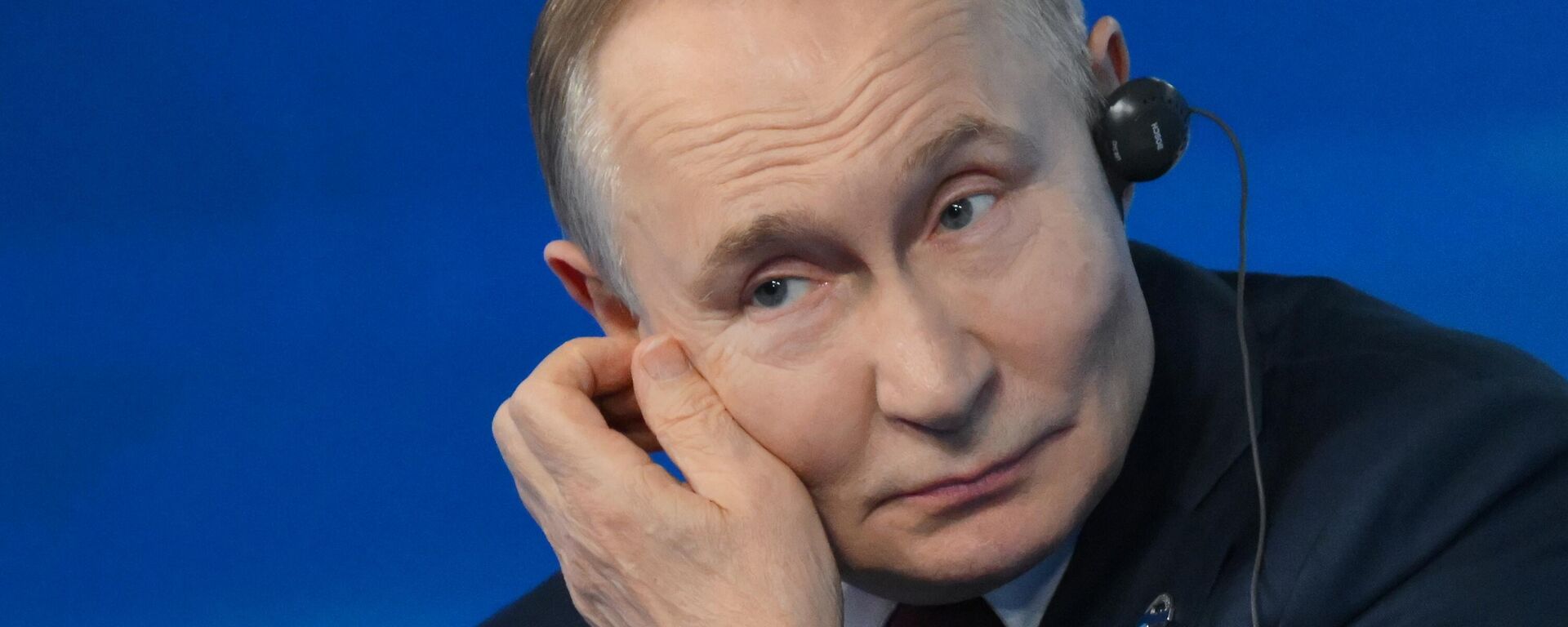 Tổng thống Vladimir Putin tham gia hoạt động của Câu lạc bộ thảo luận Valdai - Sputnik Việt Nam, 1920, 04.10.2025