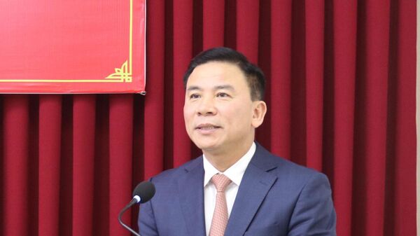 Ông Đỗ Trọng Hưng
 - Sputnik Việt Nam