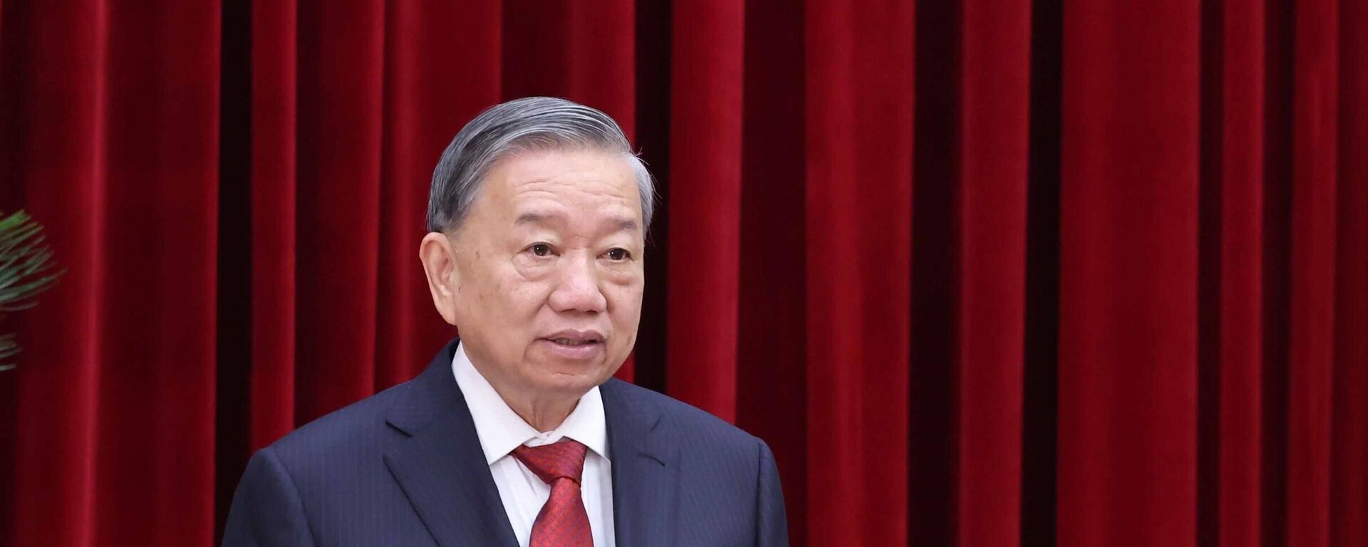 Tổng Bí thư Tô Lâm phát biểu khai mạc Hội nghị lần thứ mười ba, Ban Chấp hành Trung ương Đảng khoá XIII
 - Sputnik Việt Nam, 1920, 05.11.2025