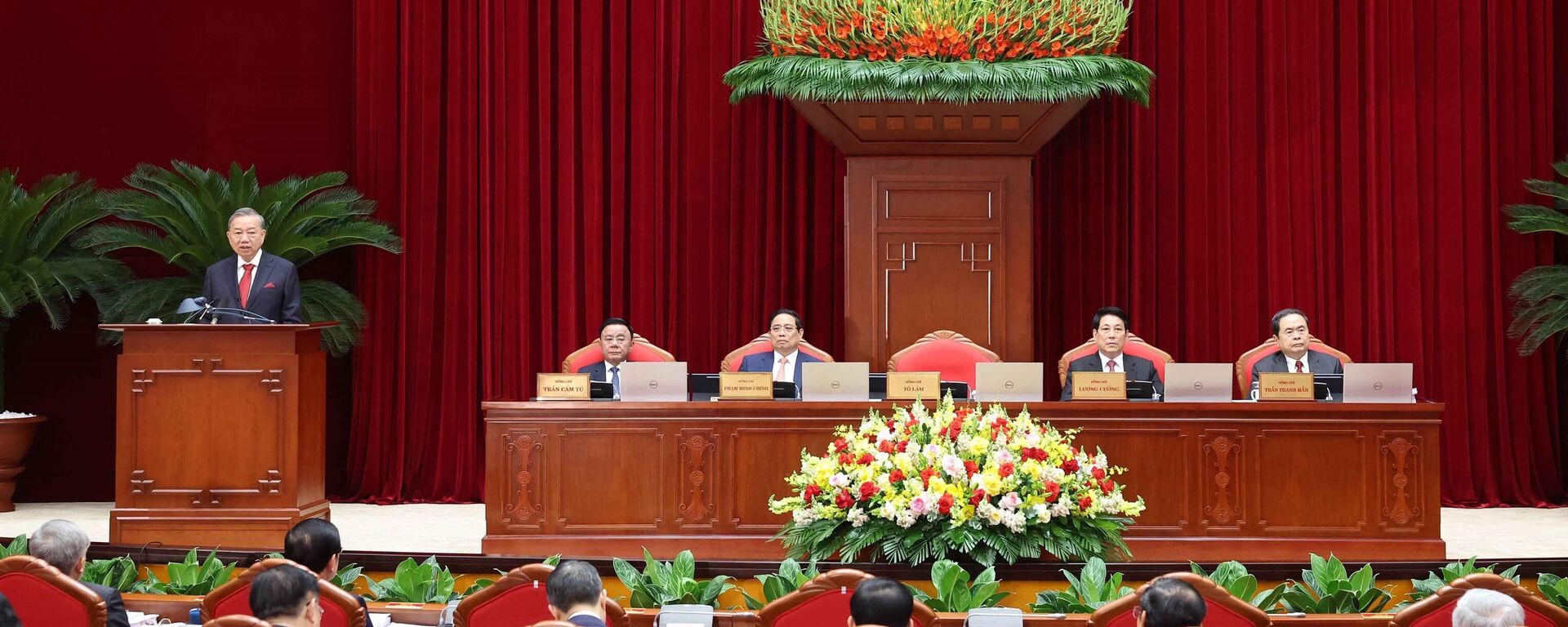 Tổng Bí thư Tô Lâm phát biểu khai mạc Hội nghị lần thứ mười ba, Ban Chấp hành Trung ương Đảng khoá XIII
Tổng Bí thư Tô Lâm phát biểu khai mạc Hội nghị lần thứ mười ba, Ban Chấp hành Trung ương Đảng khoá XIII
- Sputnik Việt Nam, 1920, 07.10.2025